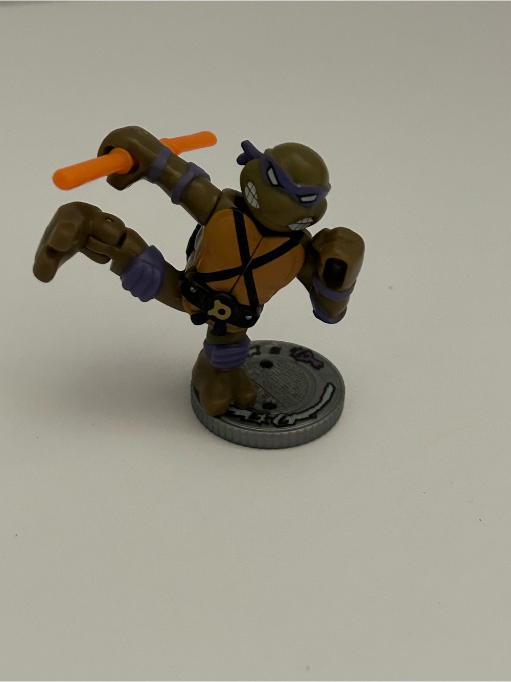 tmnt akedo warriors Leonardo vs rocksteady figures Good pre owned condition (Se